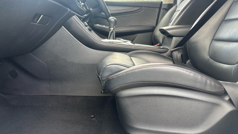 MG Hs 1.5 T-GDI Excite 5dr Petrol Hatchback